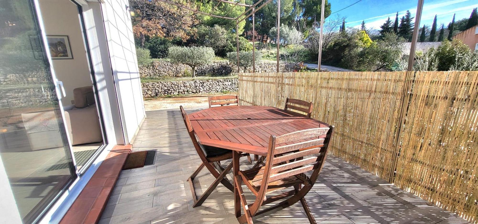 Jolie Maison Neuve Entre Mer Et Colline En Provence โอลิอูลส์ ภายนอก รูปภาพ